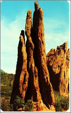 /images/imgs/america/united-states/colorado/garden-of-gods-0003.jpg - Three Graces in Garden of the Gods