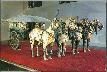 /images/imgs/asia/china/xian-0004.jpg - Bronze Chariot and Horses