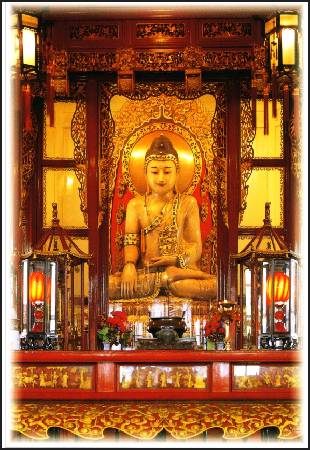 /images/imgs/asia/china/shanghai-0002.jpg - Sitting Buddha