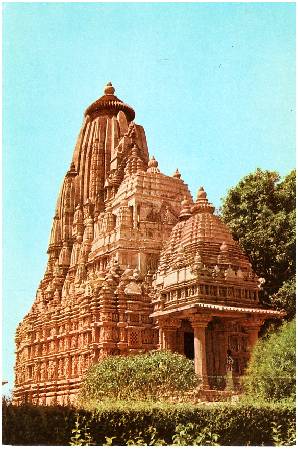 /images/imgs/asia/india/khajuraho-0003.jpg - Pãrsvanãtha Temple