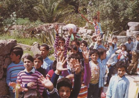 /images/imgs/asia/israel/israel-02.jpg - Palestinian children