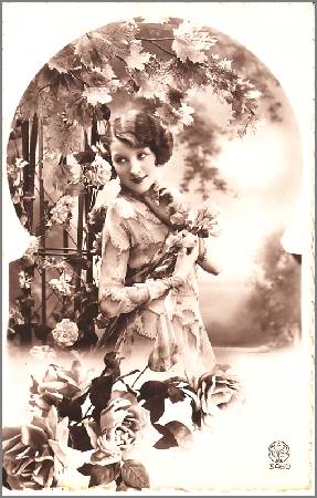 /images/imgs/greetings/st-valentine/valentine-0005.jpg - Lady through Keyhole 1933